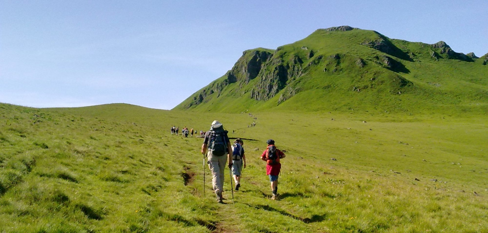 Un accompagnateur en montagne peut organiser votre sortie et vous guider. Photo ©Alta Terra Un accompagnateur en montagne peut organiser votre sortie et vous guider. Photo ©Alta Terra
