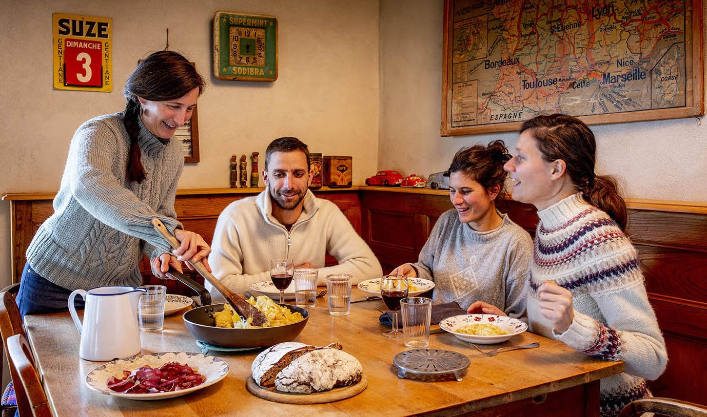 Moments de convivialité et de découvertes culinaires. Photo ©Pierre Soissons